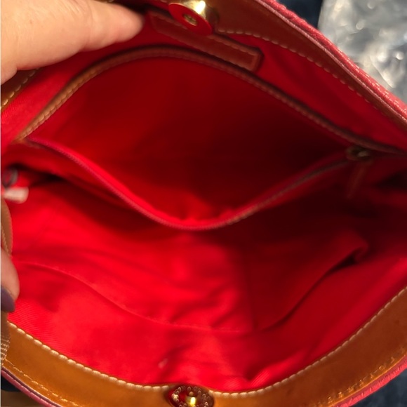 Dooney & Bourke Red Pebble Leather Shoulder Bag – Magnetic Closure - Picture 7 of 10